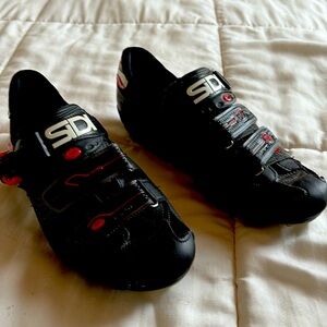 Women’s size 40 SiDi Cycling Shoe